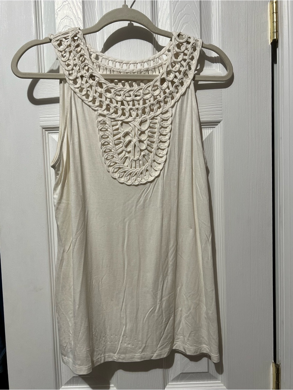 Crochet Yoke Sleeveless Tank Top — Cream